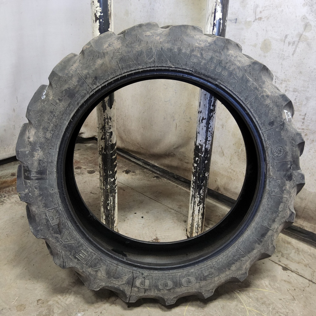 320/85R38 Goodyear Farm DT800 Super Traction R-1W 143B 65%