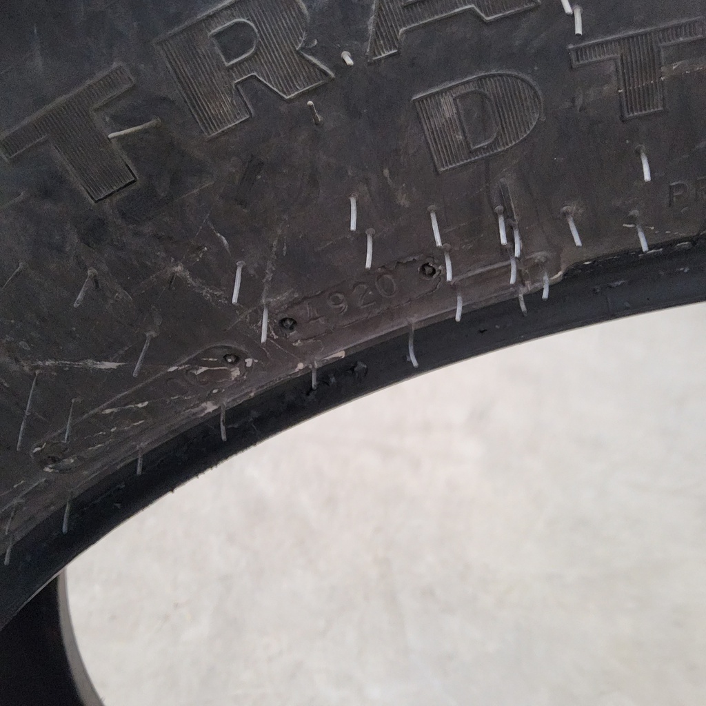 320/85R38 Goodyear Farm DT800 Super Traction R-1W 143B 65%