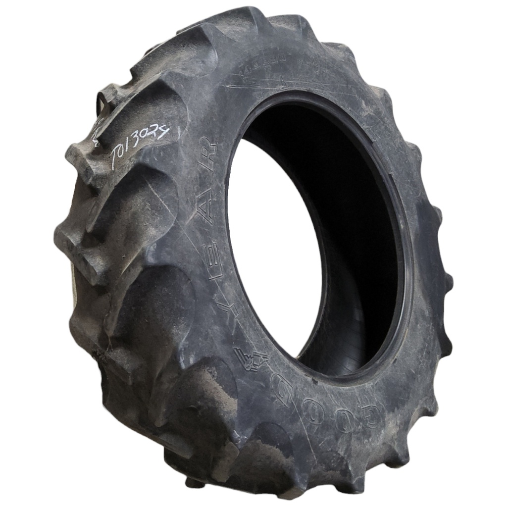 14.9/R30 Goodyear Farm Super Traction Radial R-1W 126B 55%