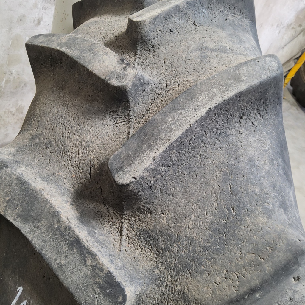 14.9/R30 Goodyear Farm Super Traction Radial R-1W 126B 55%