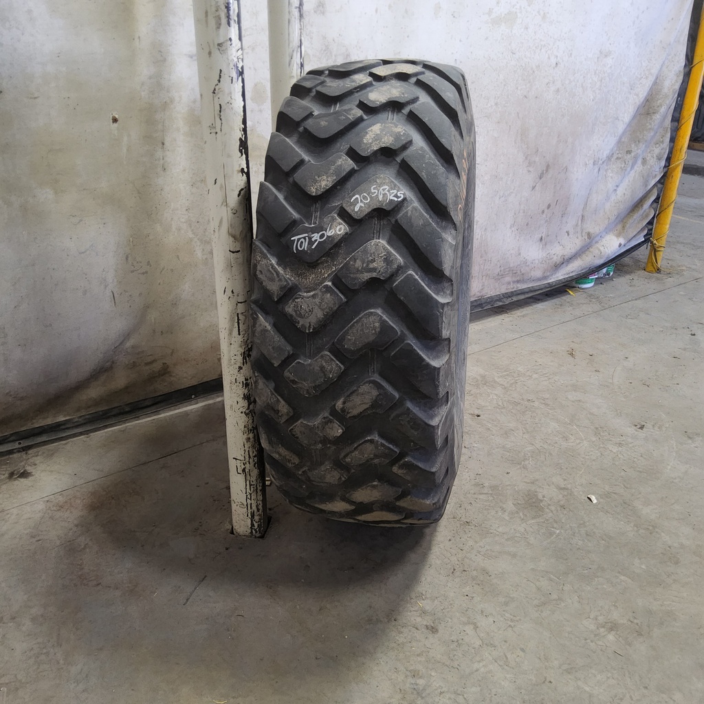 20.5/R25 Michelin XTLA G-2/L-2 1* 65%