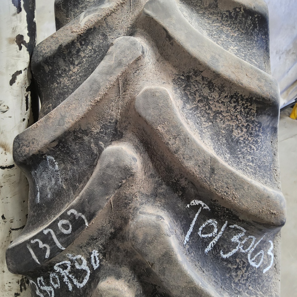 380/85R30 Firestone Radial All Traction FWD R-1 135B 60%