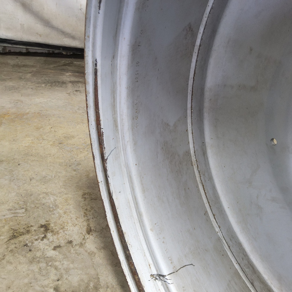 18"W x 42"D, Case IH Silver Mist 10-Hole Formed Plate W/Weight Holes