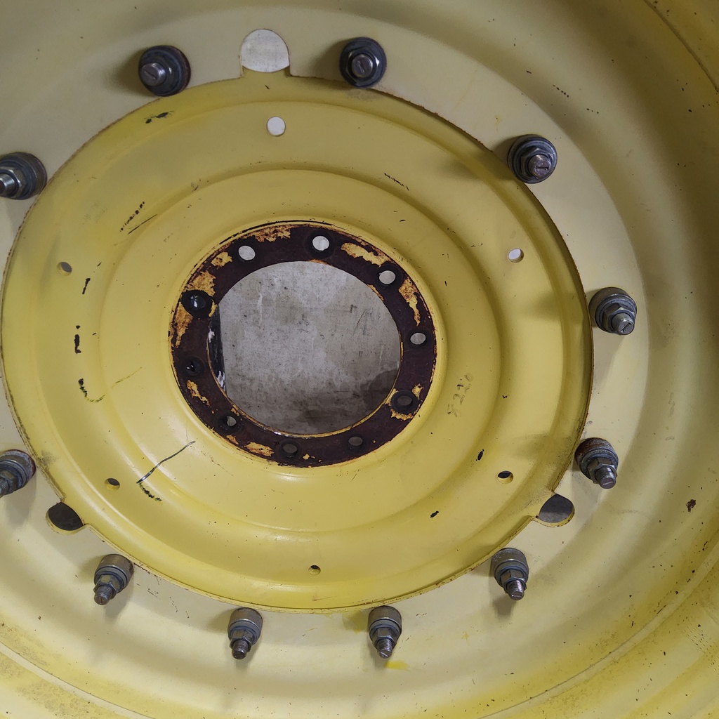 10-Hole Stub Disc Center for 38"-54" Rim, John Deere Yellow