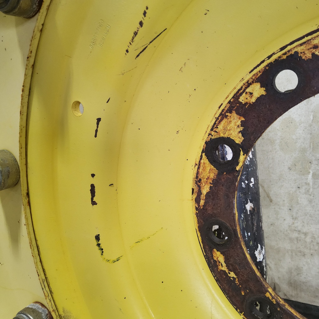 10-Hole Stub Disc Center for 38"-54" Rim, John Deere Yellow