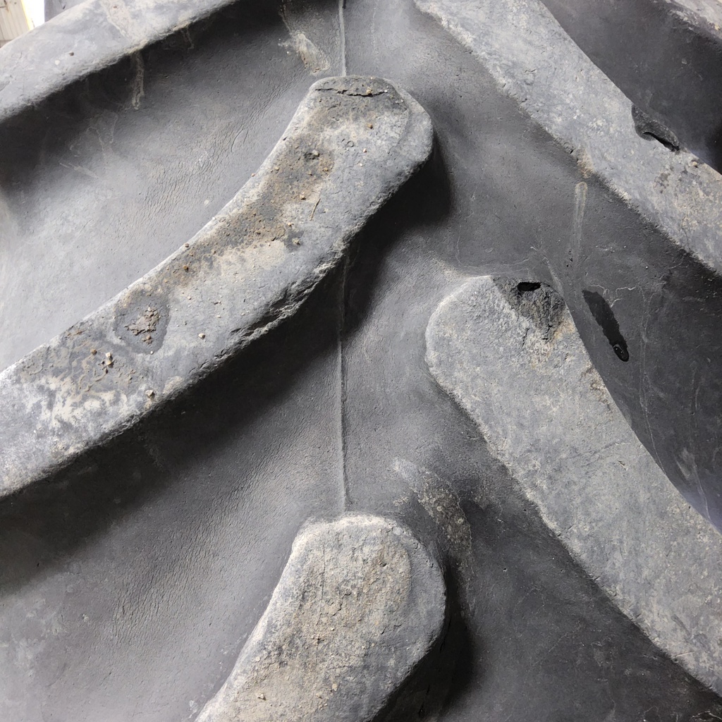 420/90R30 Firestone Radial All Traction FWD R-1 142B 60%