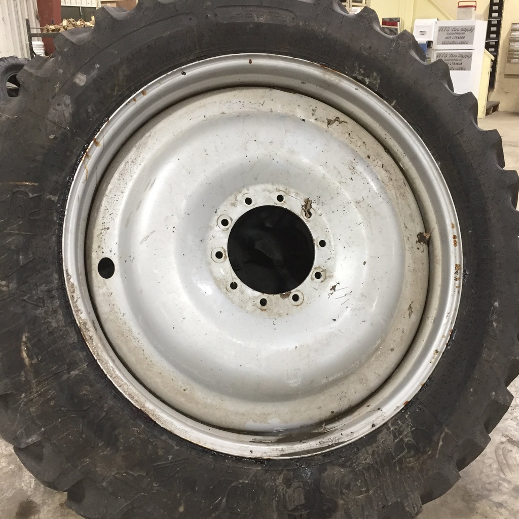 12"W x 46"D, Case IH Silver Mist 10-Hole Bubble Disc