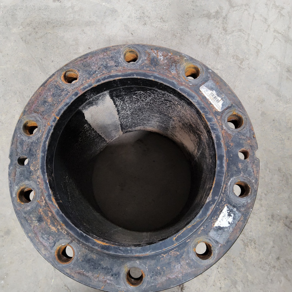 10-Hole 15"L Hub Extension, Black