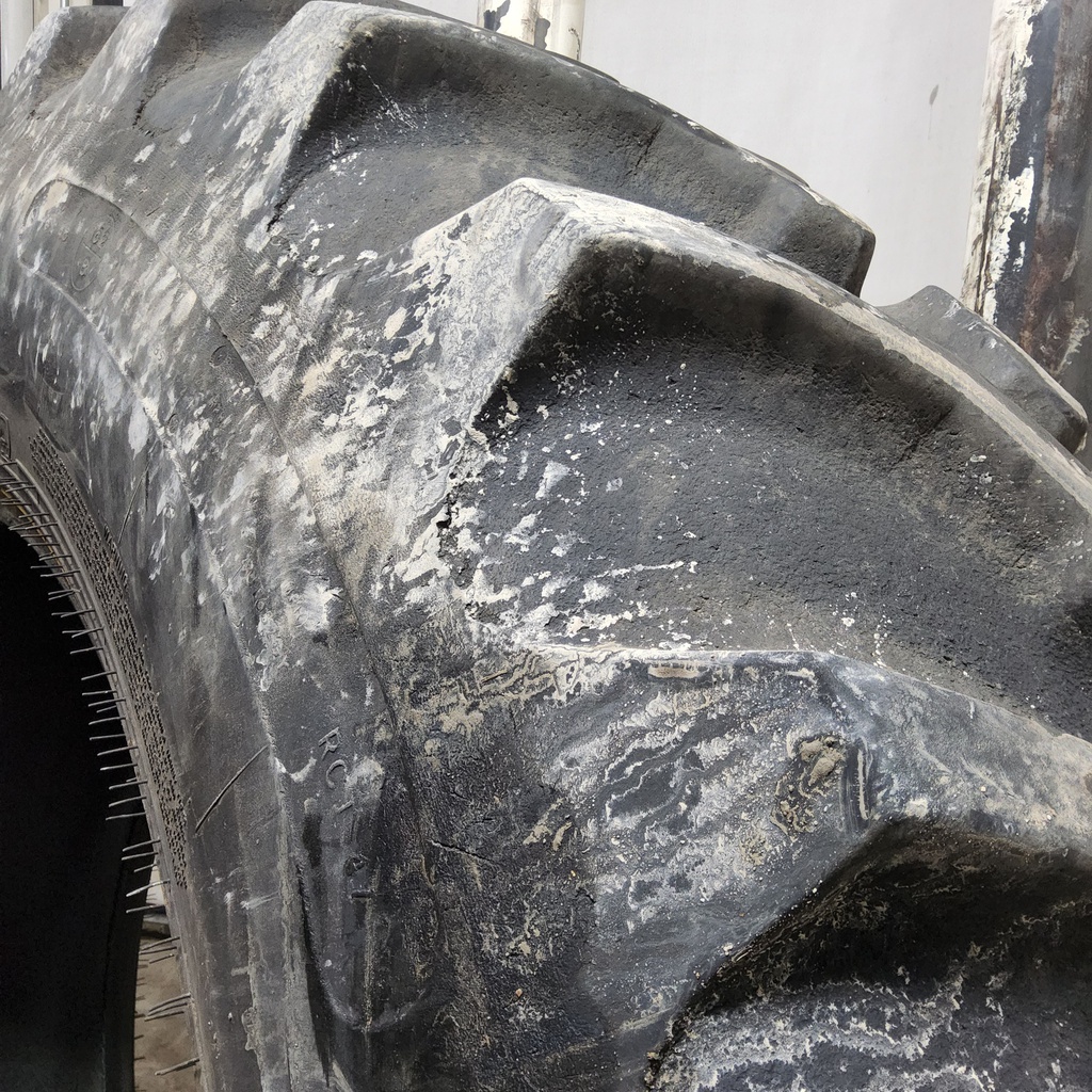520/85R42 Goodyear Farm UltraTorque Radial R-1 162A8/B 90%