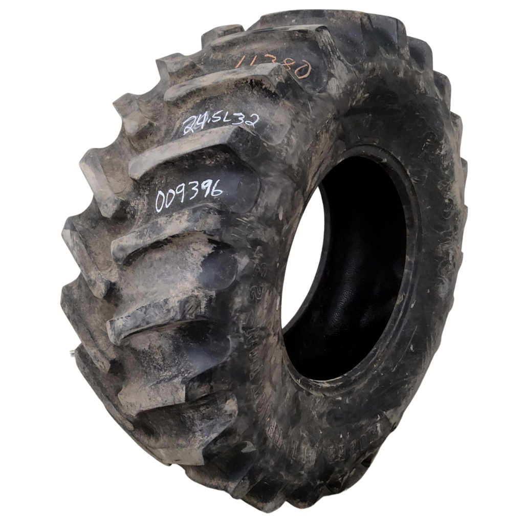24.5/-32 Firestone Super All Traction 23 R-1 , F (12 Ply) 85%