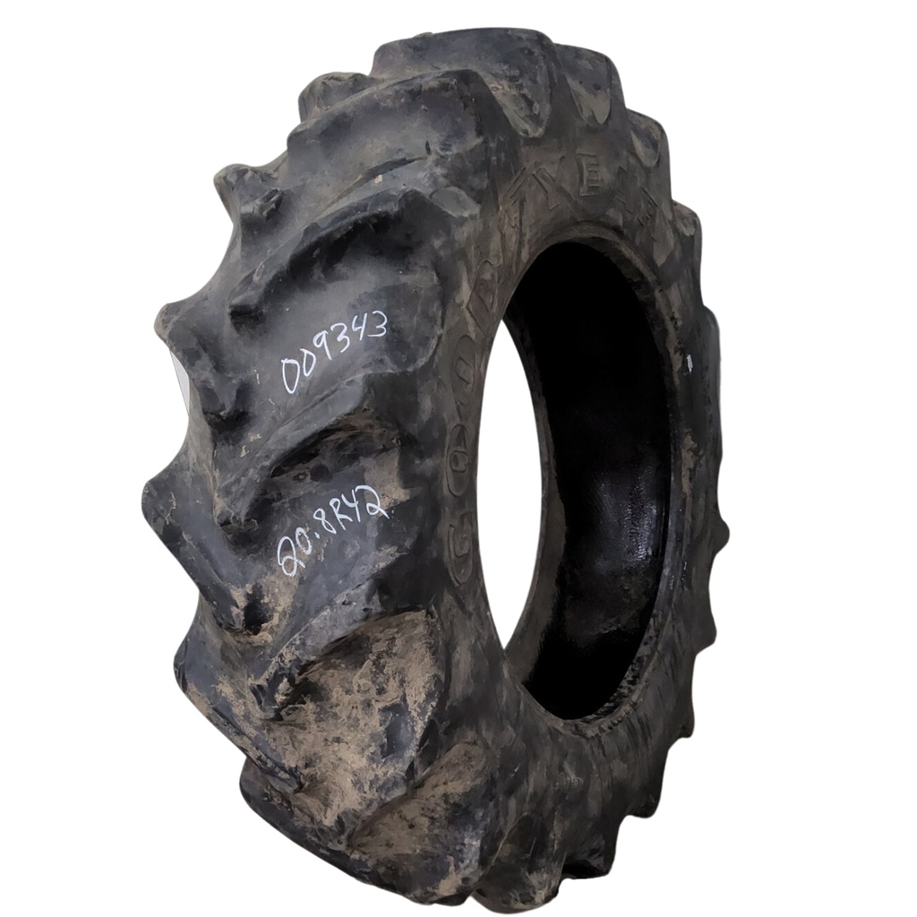 20.8/R42 Goodyear Farm Special Sure Grip Radial TD8 R-2 155A8 55%