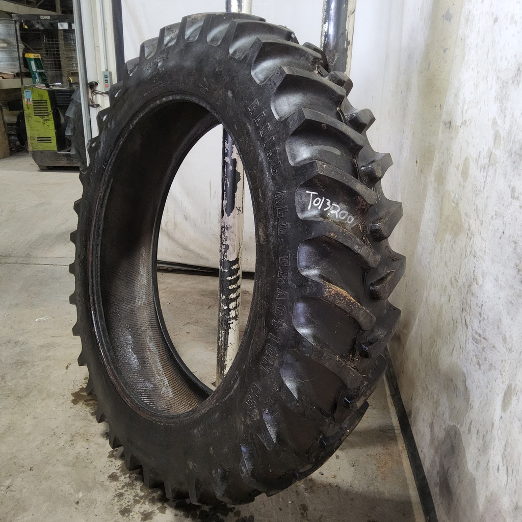 14.9/R46 Firestone Radial All Traction 23 R-1 142B, E (10 Ply) 85%