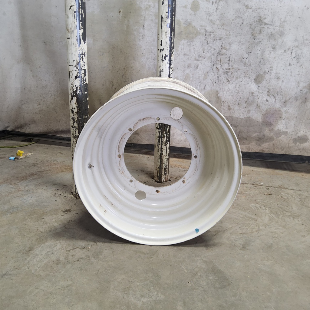 20"W x 28"D, Off White 8-Hole Formed Plate