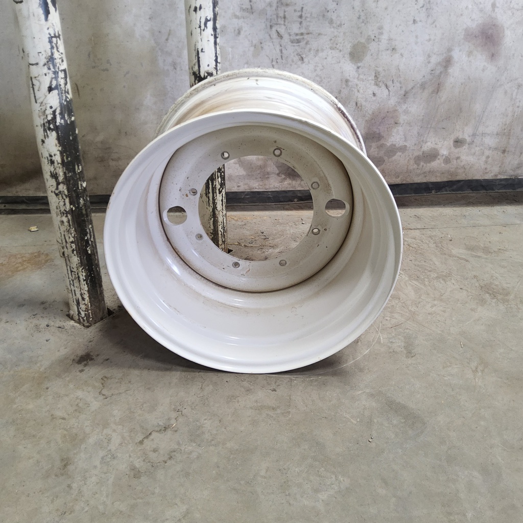 20"W x 28"D, Off White 8-Hole Formed Plate