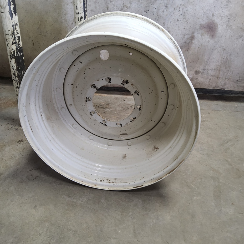 23"W x 38"D Stub Disc Rim with 10-Hole Center, New Holland White