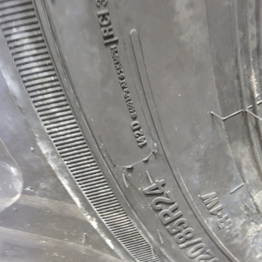 320/85R24 Alliance 485 Agristar II R-1W 142/D