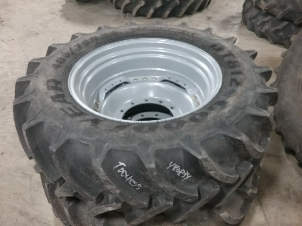 480/70R34 Goodyear Farm DT812 Optitrac R-1W 155 B 90%