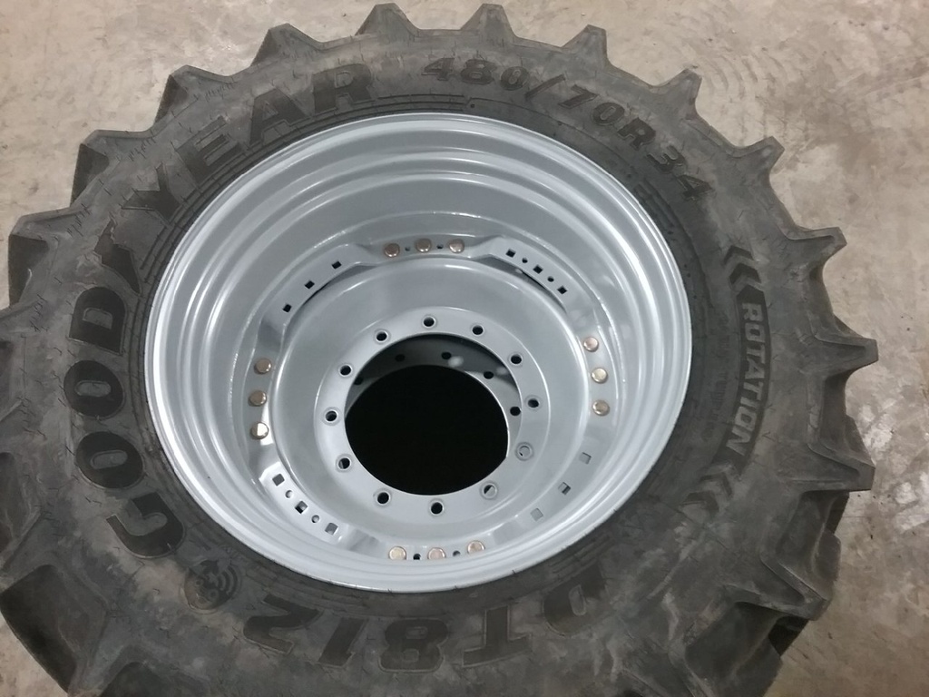 480/70R34 Goodyear Farm DT812 Optitrac R-1W on Agco Corp Gray 12-Hole Waffle Wheel (Groups of 3 bolts) 90%