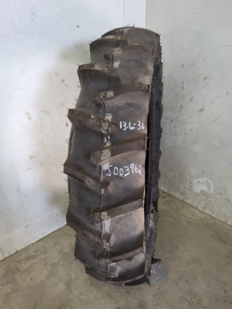 13.6/-36 Firestone Field & Road R-1 , B (4 Ply) 99%