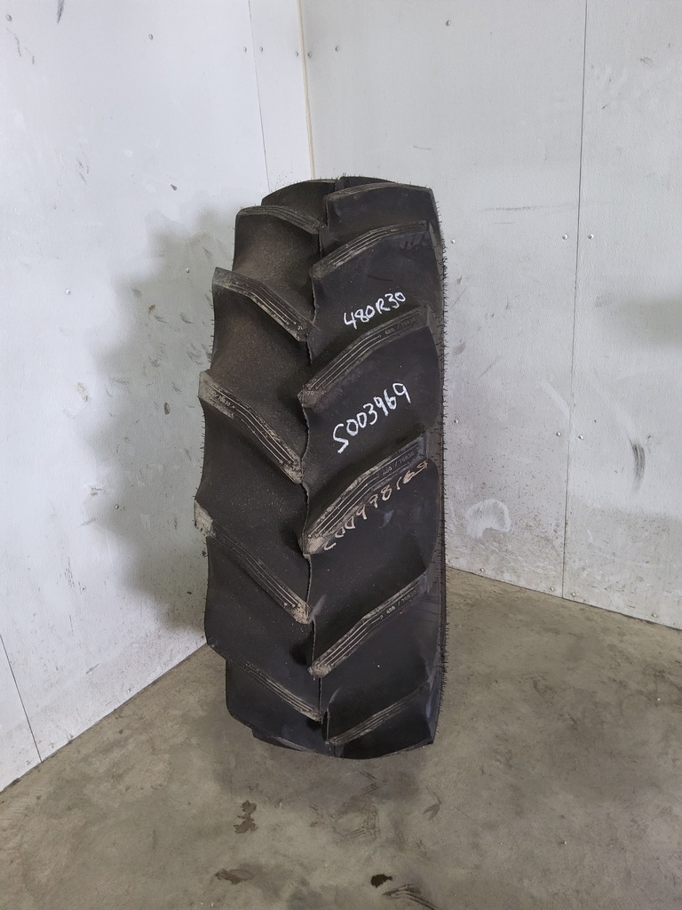 480/70R30 Goodyear Farm DT810 Super Traction R-1W 152A8/B 99%