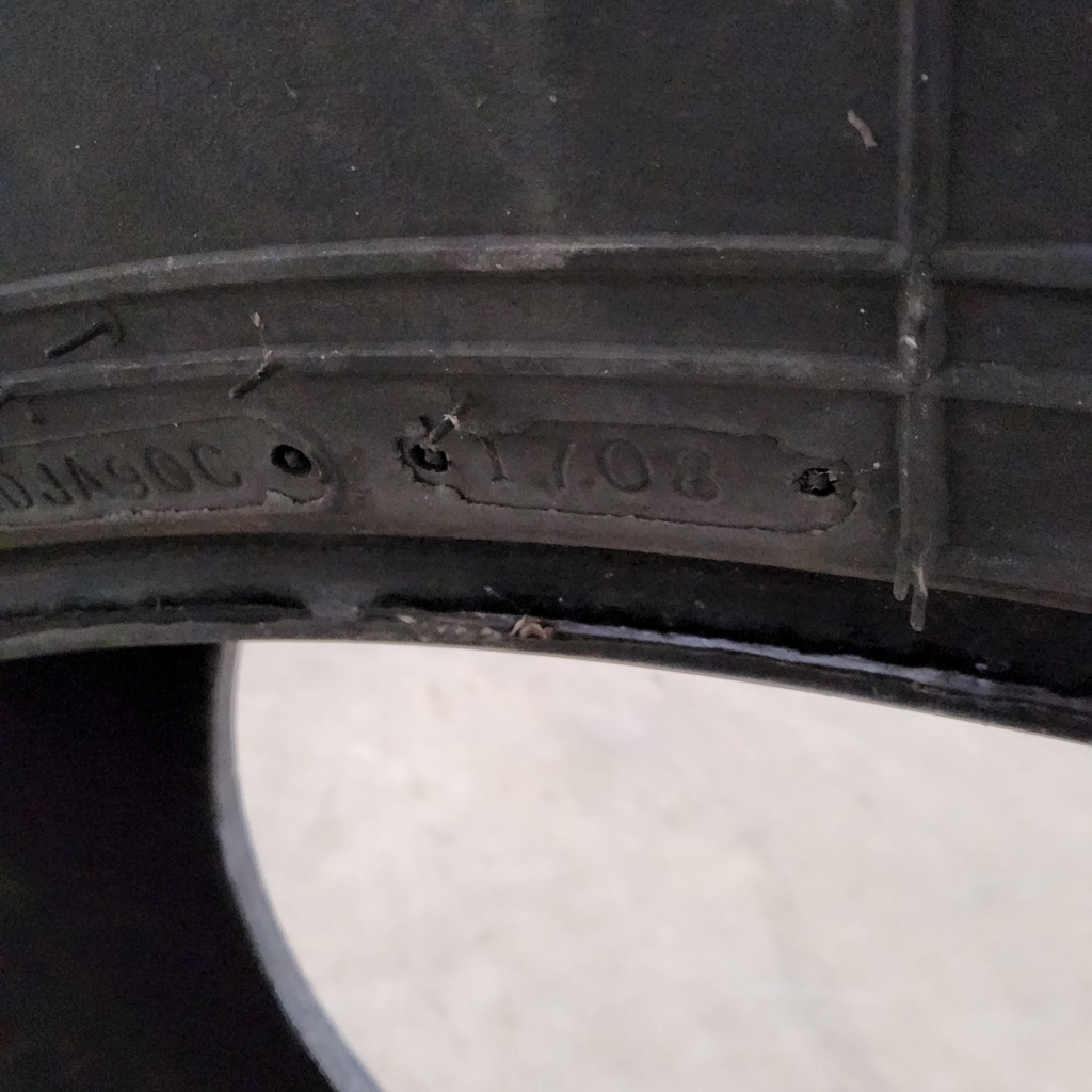 520/85R42 Goodyear Farm Dyna Torque Radial R-1 157B 40%