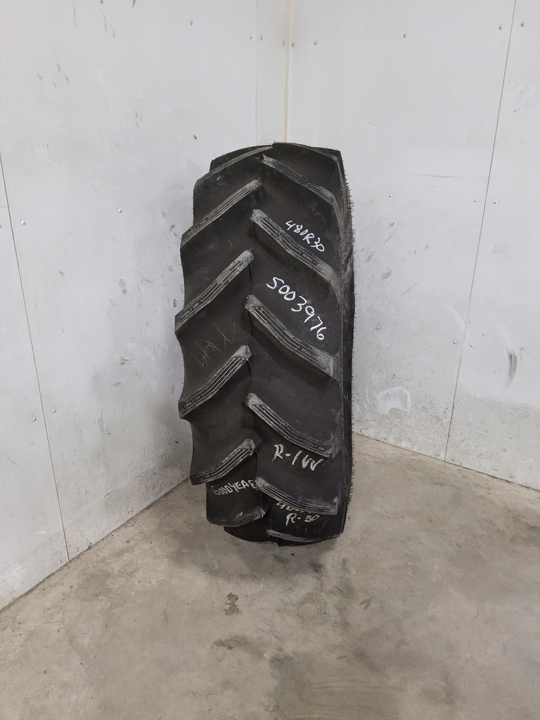 480/70R30 Goodyear Farm DT810 Super Traction R-1W 152A8/B 99%