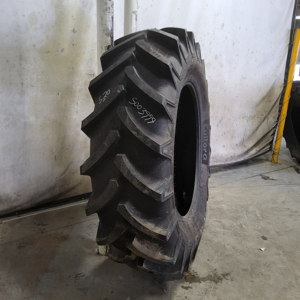 520/85R42 Cultor RD-01 R-1W 162A8 99%