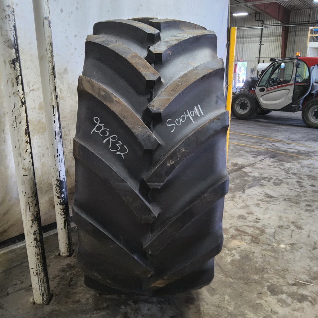 900/70R32 Mitas SuperFlexion Tire (SFT) R-1W 188A8 99%