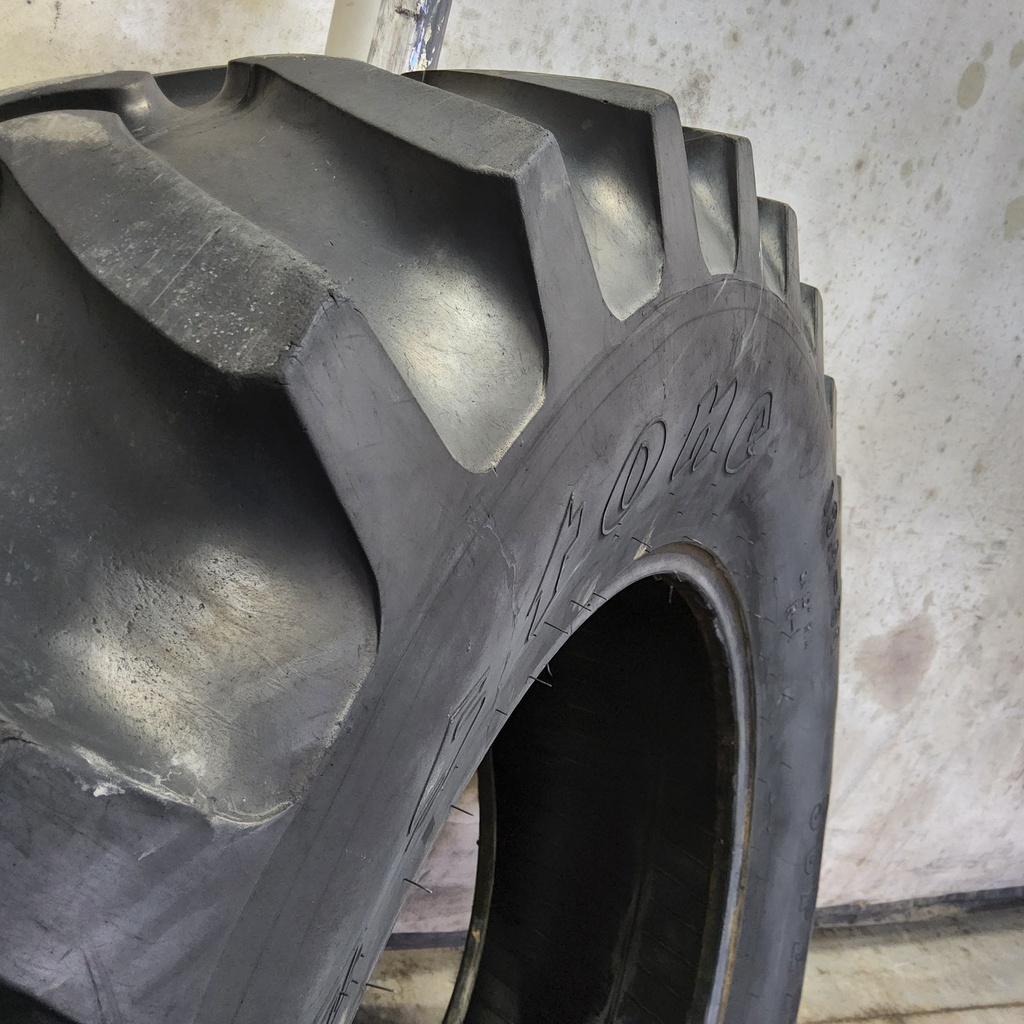 18.4/-34 Firestone Super All Traction 23 R-1 , D (8 Ply) 55%