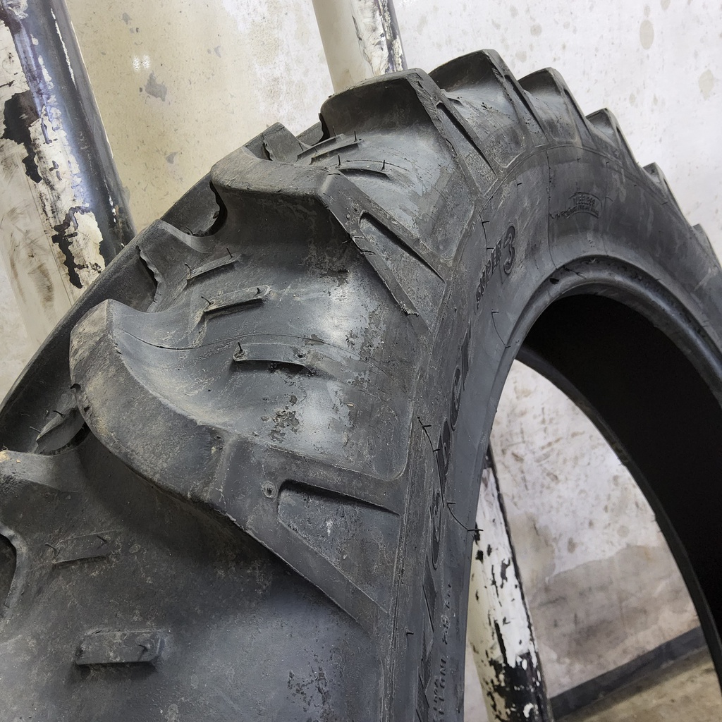 300/95R46 Kleber Super 3 R-1W 158A2