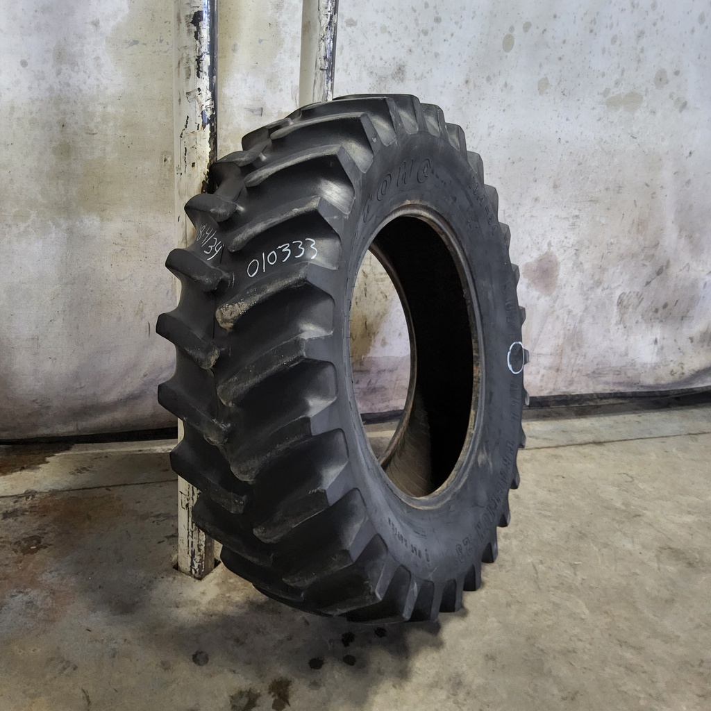 18.4/-34 Firestone Super All Traction 23 R-1 , D (8 Ply) 50%