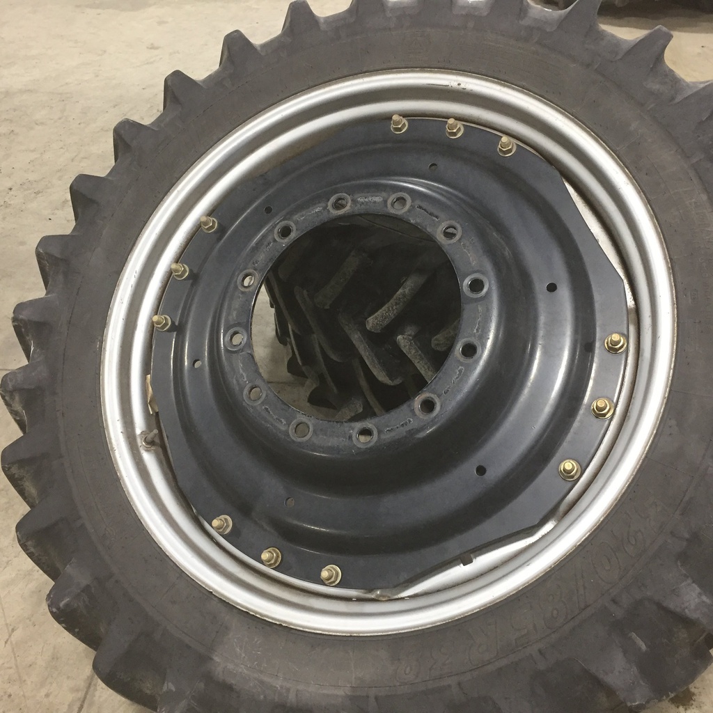 320/85R38 Michelin AgriBib Row Crop R-1W on Case IH Silver Mist 12-Hole Waffle Wheel (Groups of 3 bolts) 70%