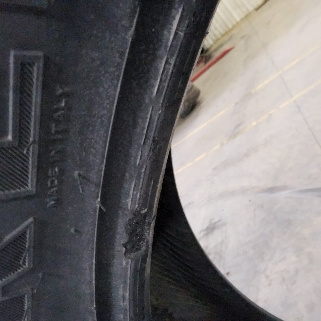 600/65R42 Pirelli TM800 R-1W 151B 99%