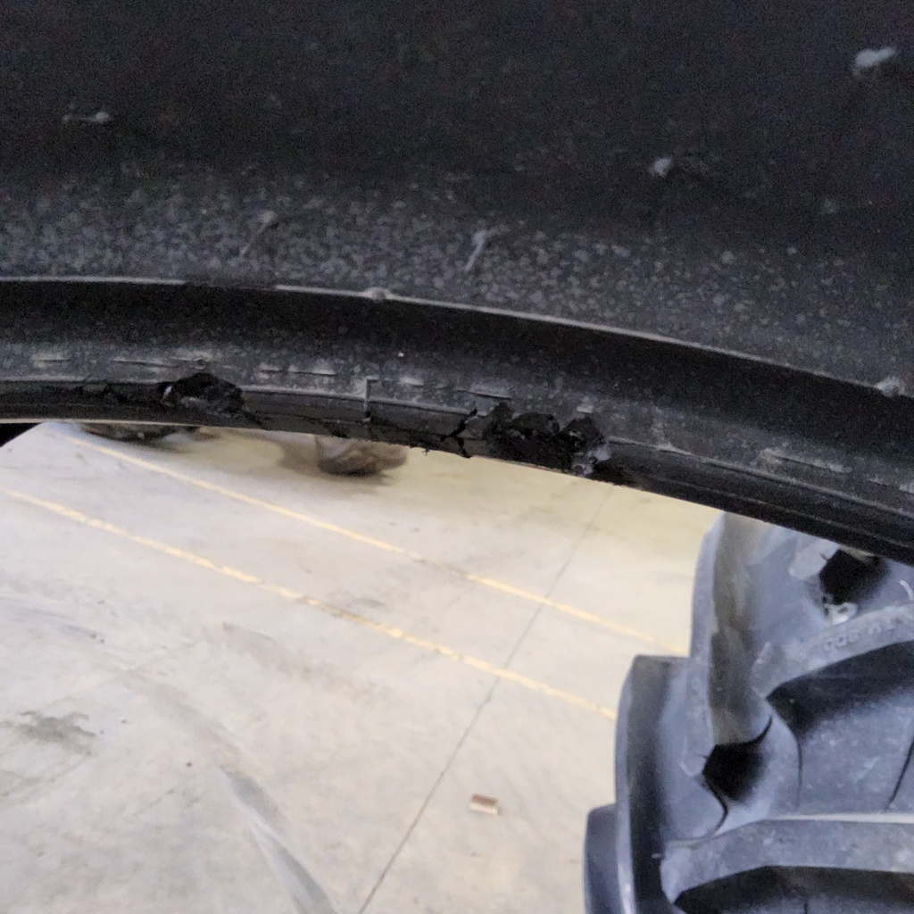 600/65R42 Pirelli TM800 R-1W 151B 99%