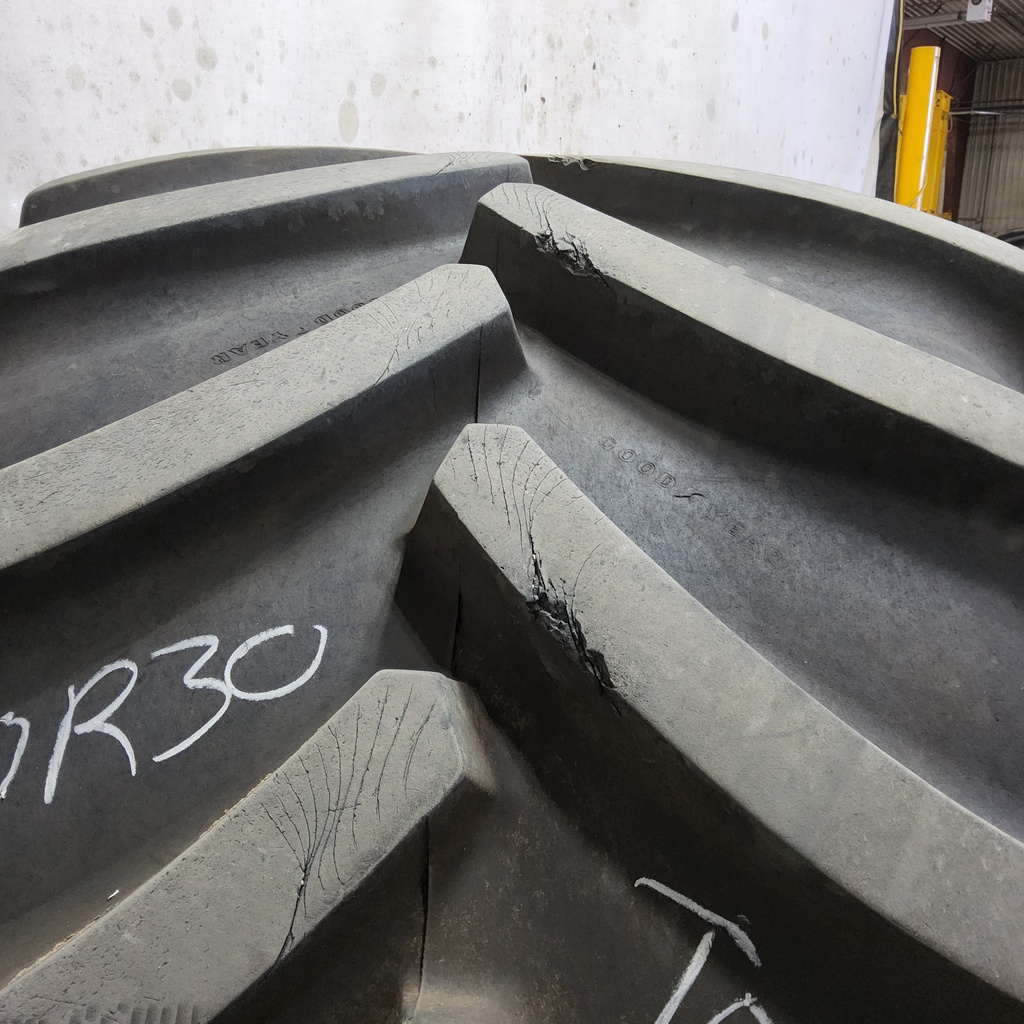 LSW 850/55R30 Goodyear Farm Optitrac R-1W 186D 95%