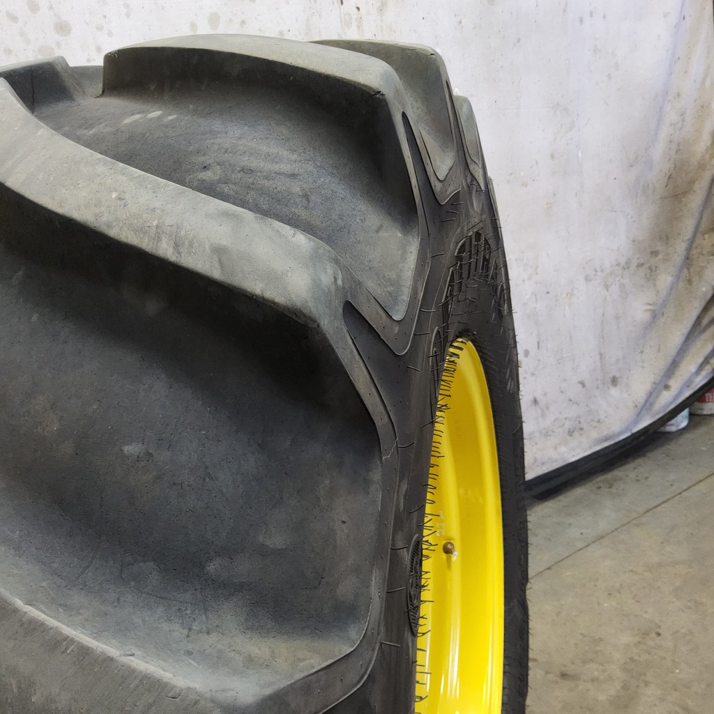 LSW 850/55R30 Goodyear Farm Optitrac R-1W 186D 95%