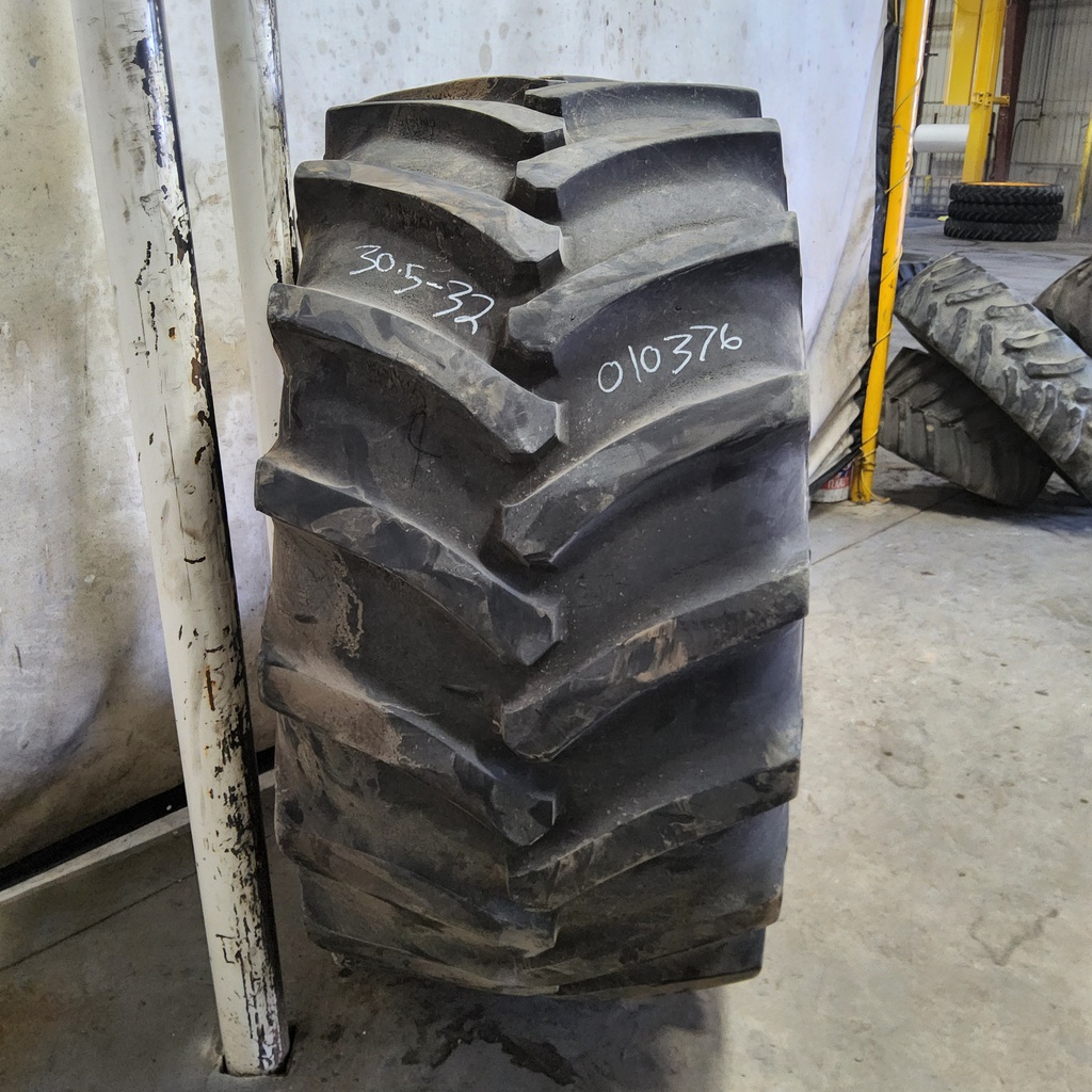 30.5/L-32 Akuret R-1 , H (16 Ply)