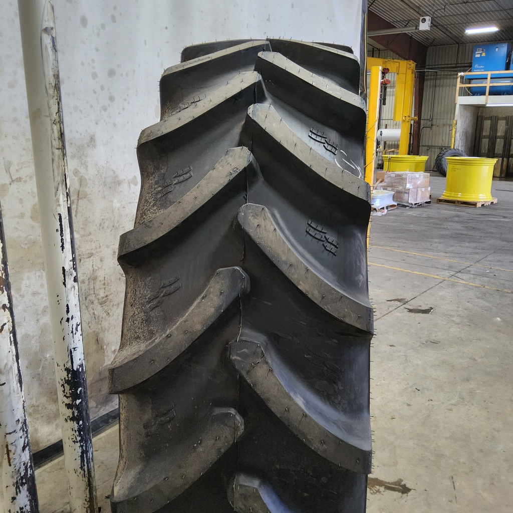 520/85R46 Alliance 846 Farm Pro II 85 Series R-1W 158A8 99%