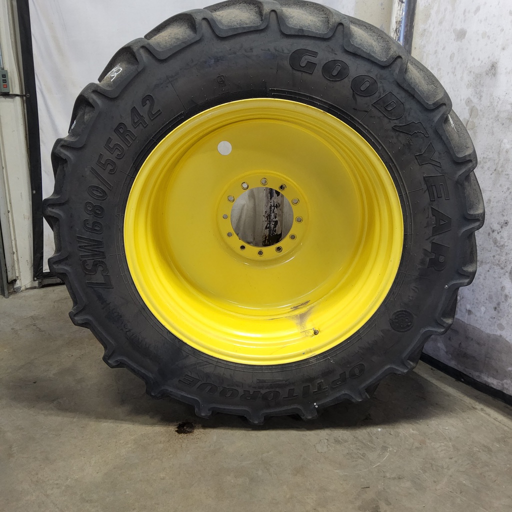 LSW 680/55R42 Goodyear Farm OptiTorque R-1 on John Deere Yellow 12-Hole Formed Plate Sprayer 80%