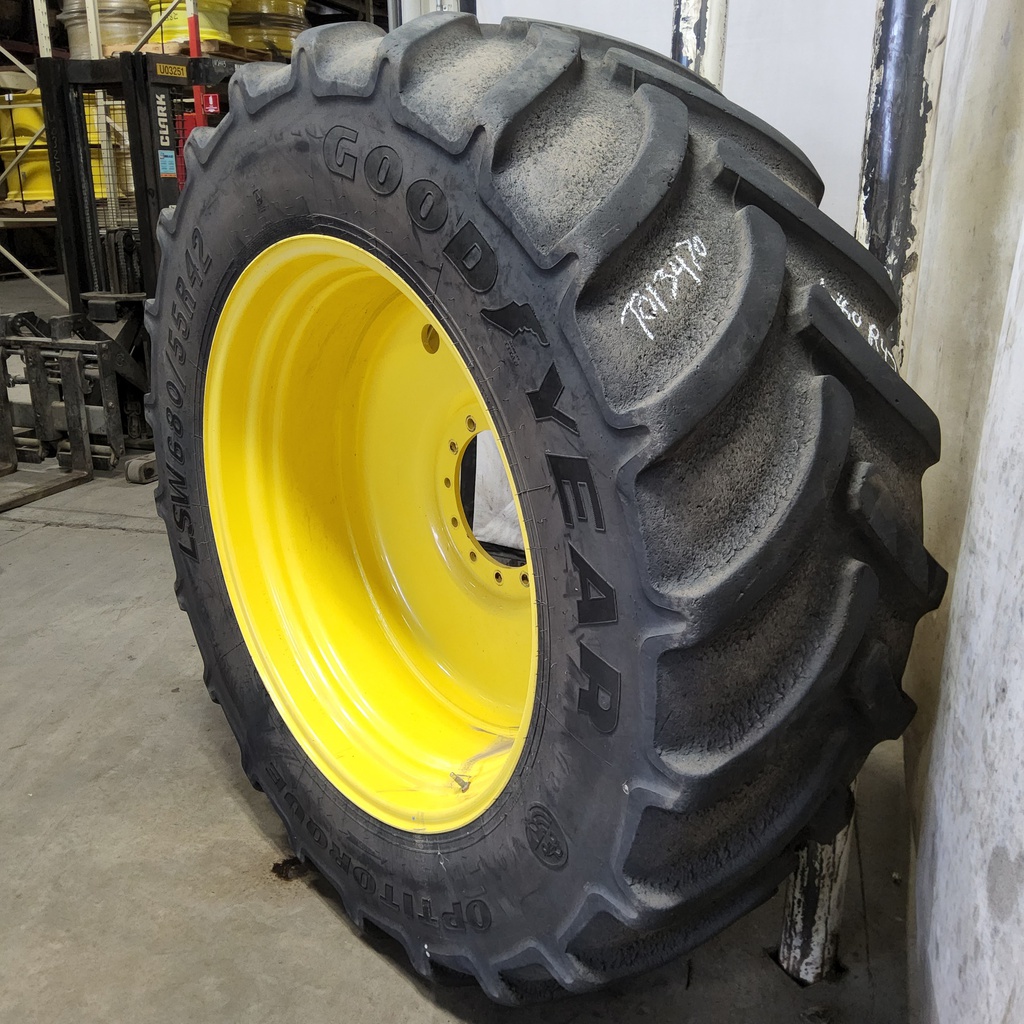 USED LSW680/55R42 Goodyear Farm OptiTorque R-1 on John Deere Yellow 12 ...