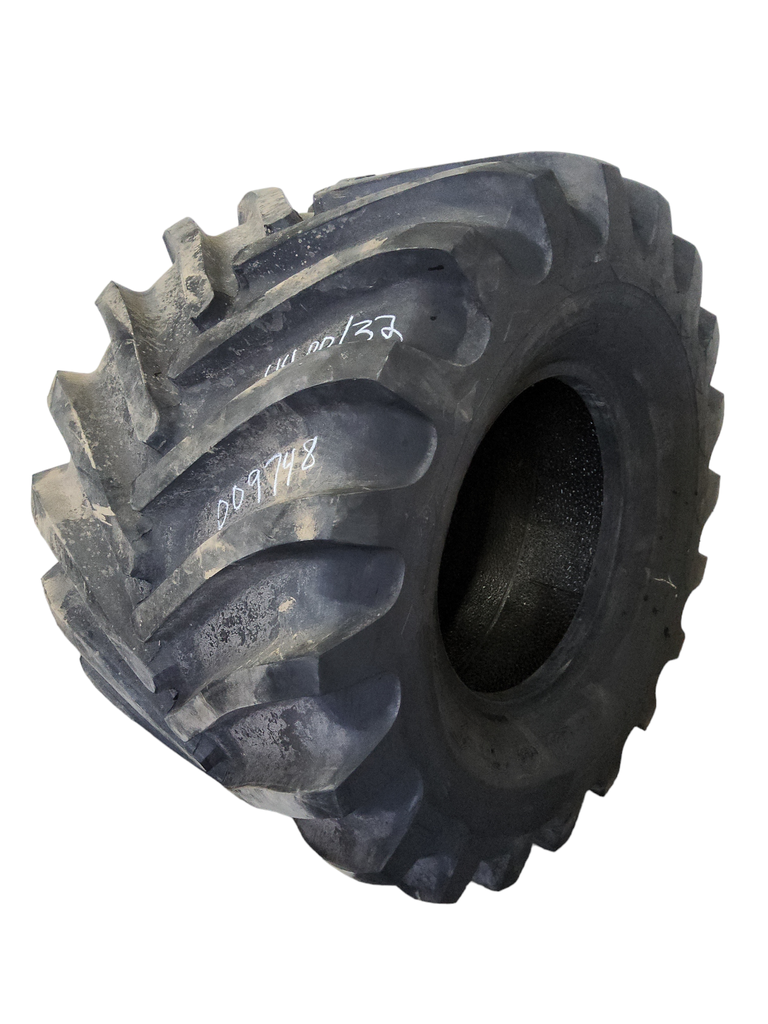 73/44.00-32 Goodyear Farm Super Terra Grip XT HF-3 175B 95%