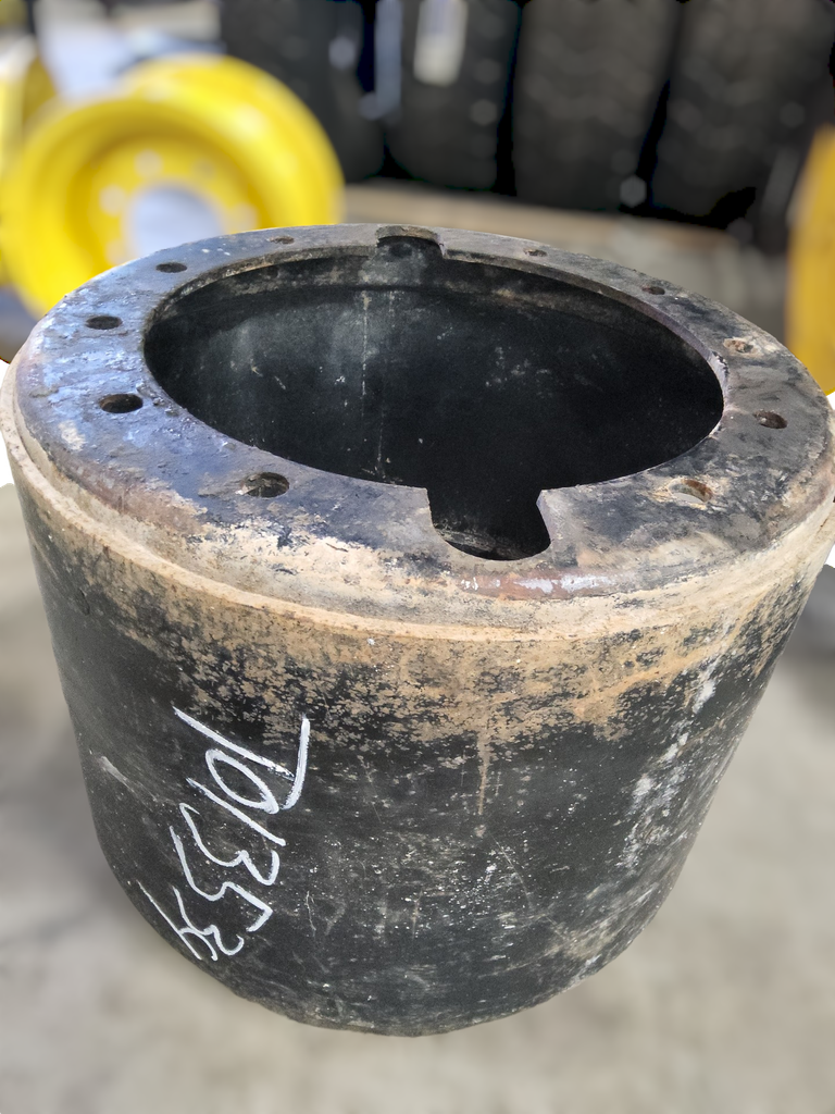 12-Hole 15.75"L FWD Spacer, Black