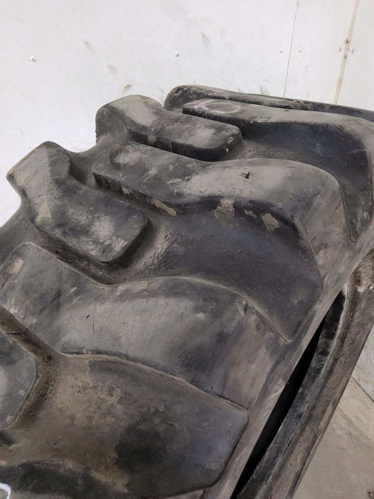 17.5/-25 Titan OTR Loader Dozer II L-2 , F (12 Ply) 80%