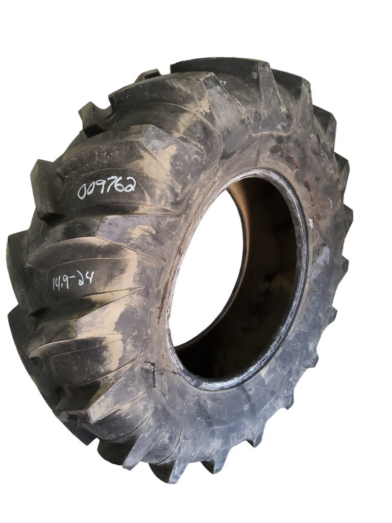 14.9/-24 Titan Farm Hi Power Lug R-1 , B (4 Ply) 95%