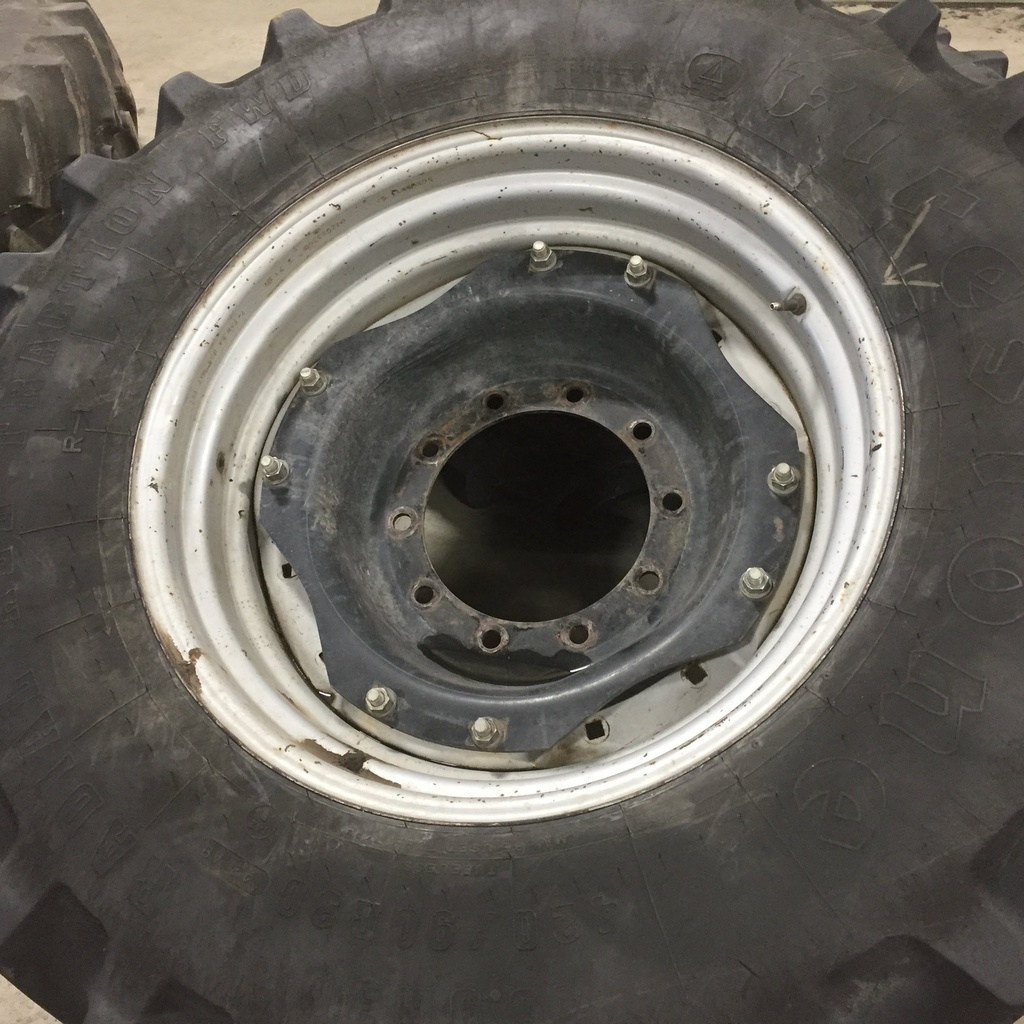 420/90R30 Firestone Radial All Traction FWD R-1 on Case IH Silver Mist/Black 10-Hole Waffle Wheel (Groups of 2 bolts) 50%