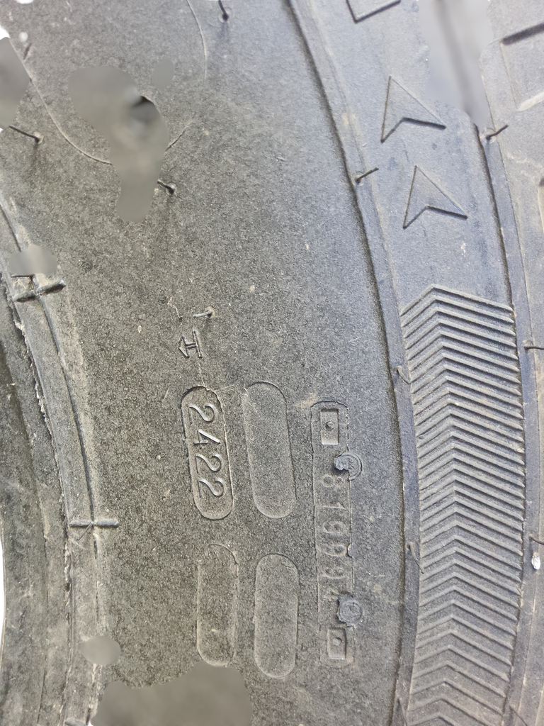 400/80R24 Nokian TRI 2 R-1 144D 99%