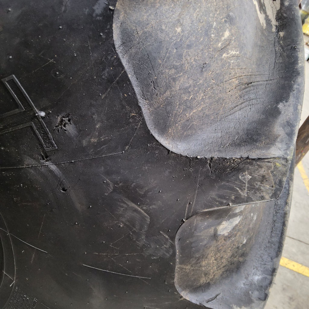 750/65R26 Firestone Radial All Traction DT R-1W 166B 70%