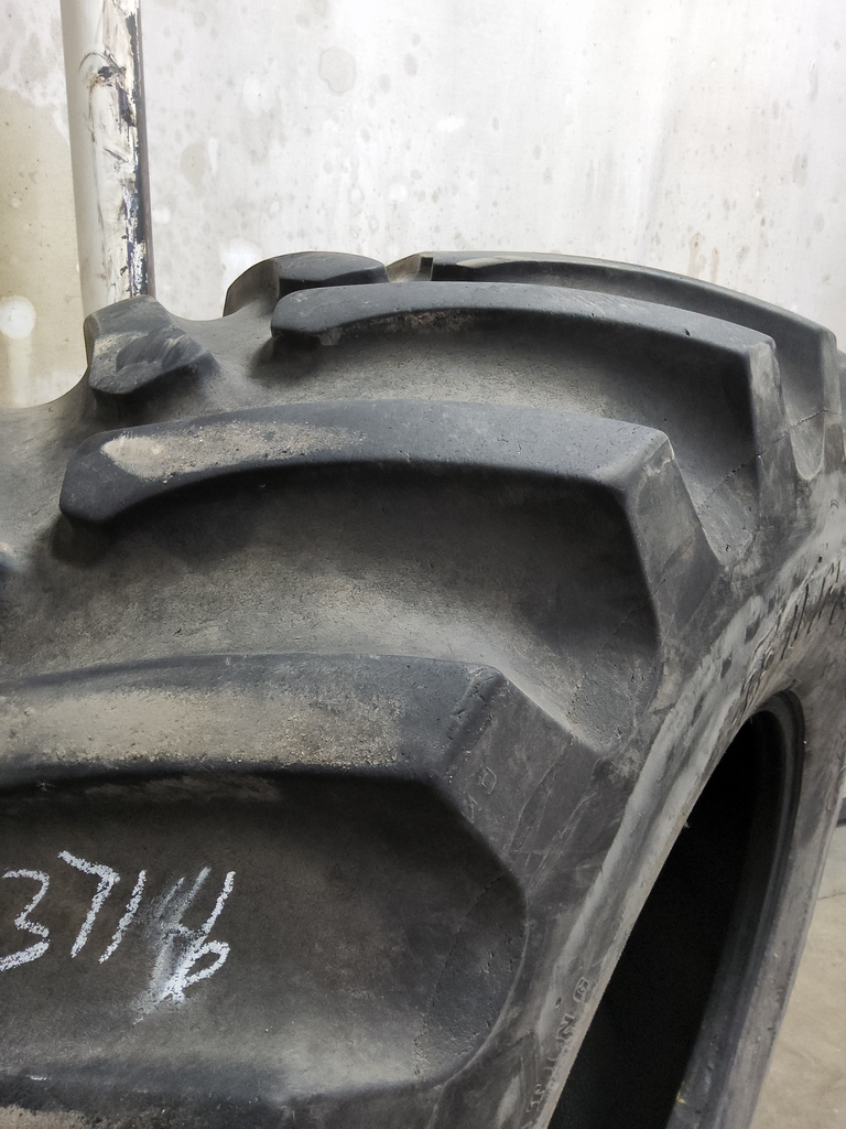 30.5/L-32 Firestone Super All Traction 23 R-1 164A, H (16 Ply) 85%