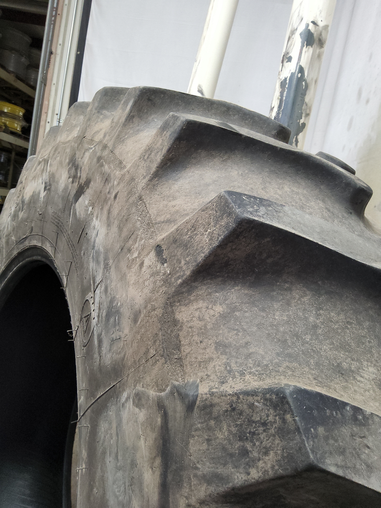 520/85R42 Firestone Radial All Traction 23 R-1 157B 75%
