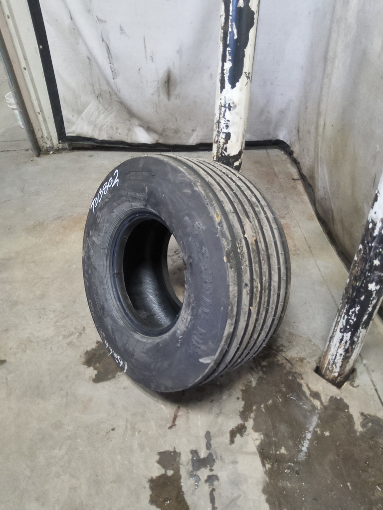 31/13.50-15 Titan Farm Flo-Trac Rib HF-1 , G (14 Ply) 99%